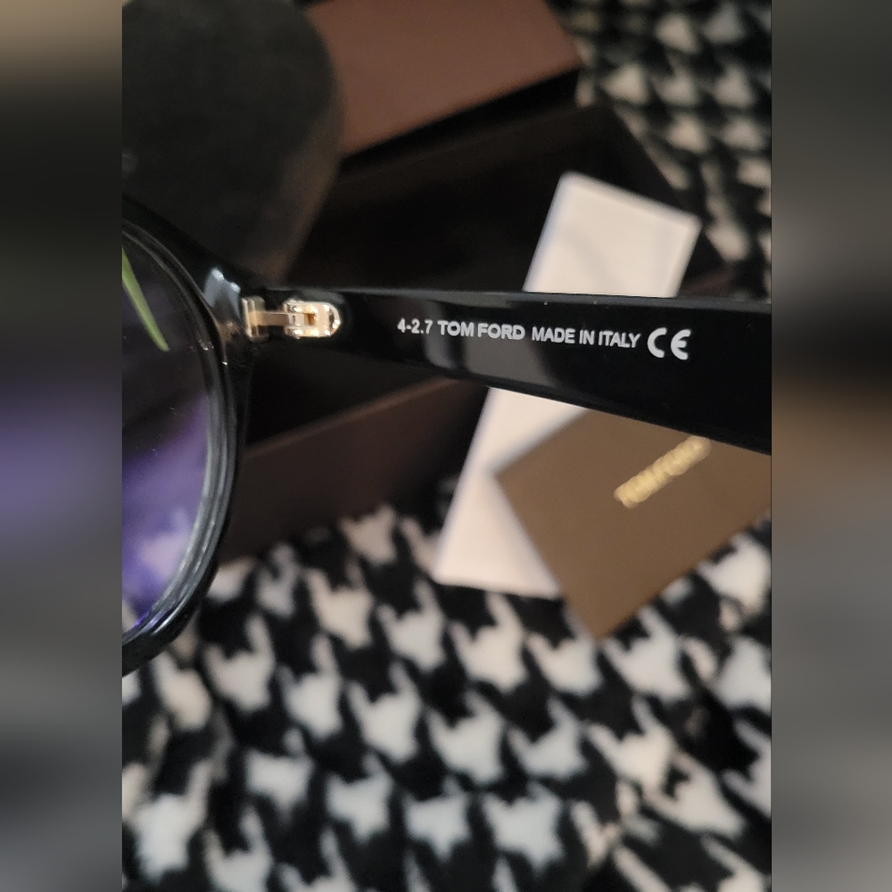 Tom Ford Unisex Glasses - Picture 8 of 13